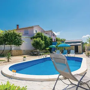 Surac Apartman